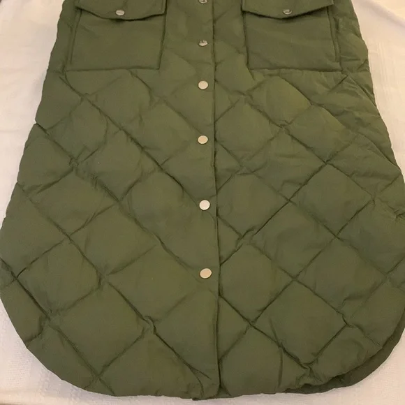 NEW nap Buttoned Sleeveless Puffer Coat - Picture 2 of 13